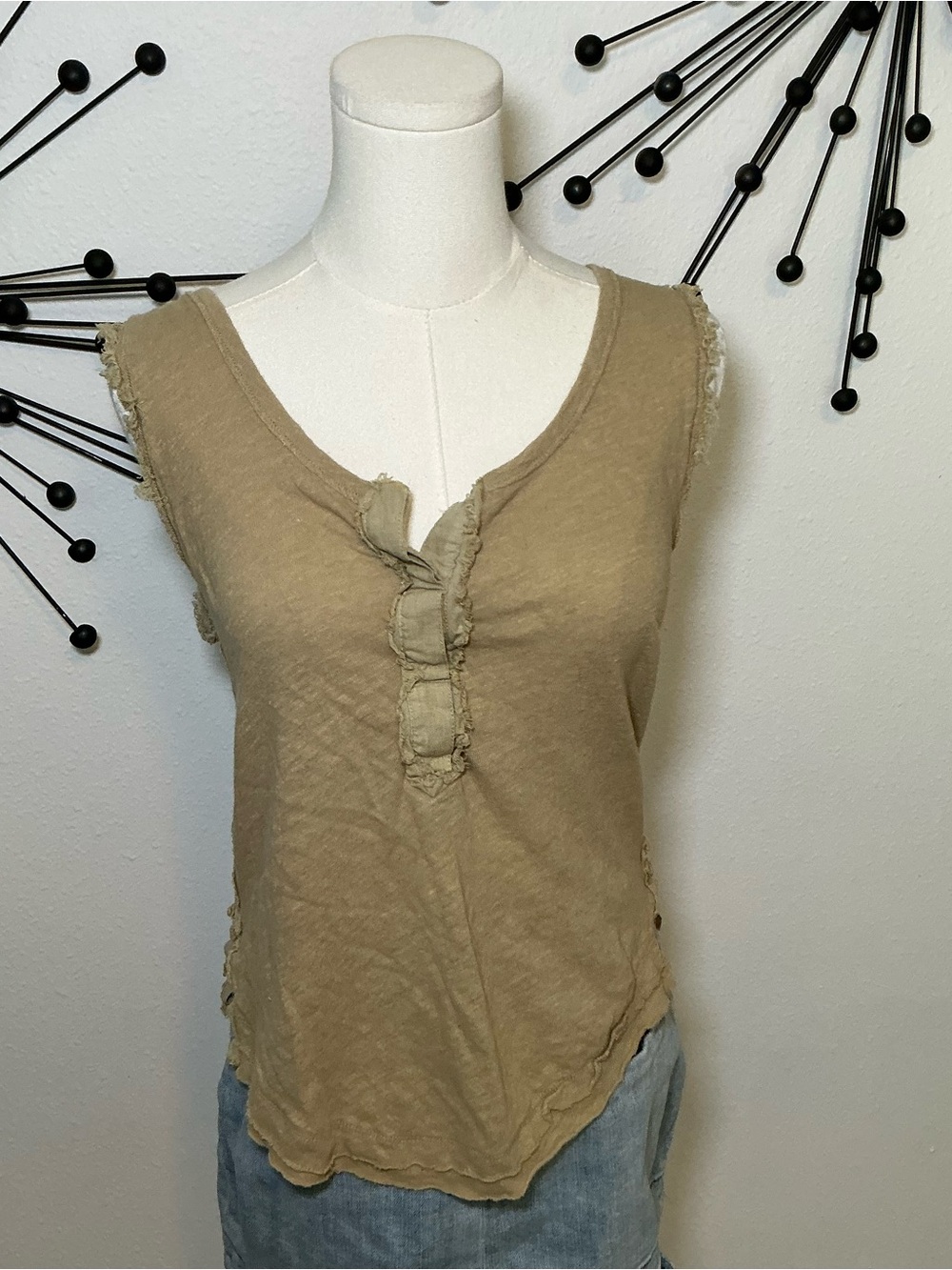 Free People We The Free Olive Green Raw Edge Ruffle Tank Top XS Boho